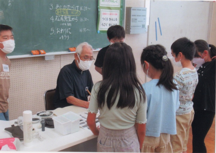 鳶尾小児童水墨画教室　3