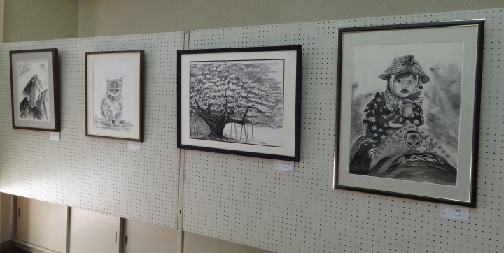 工作室前　さがみ墨彩会